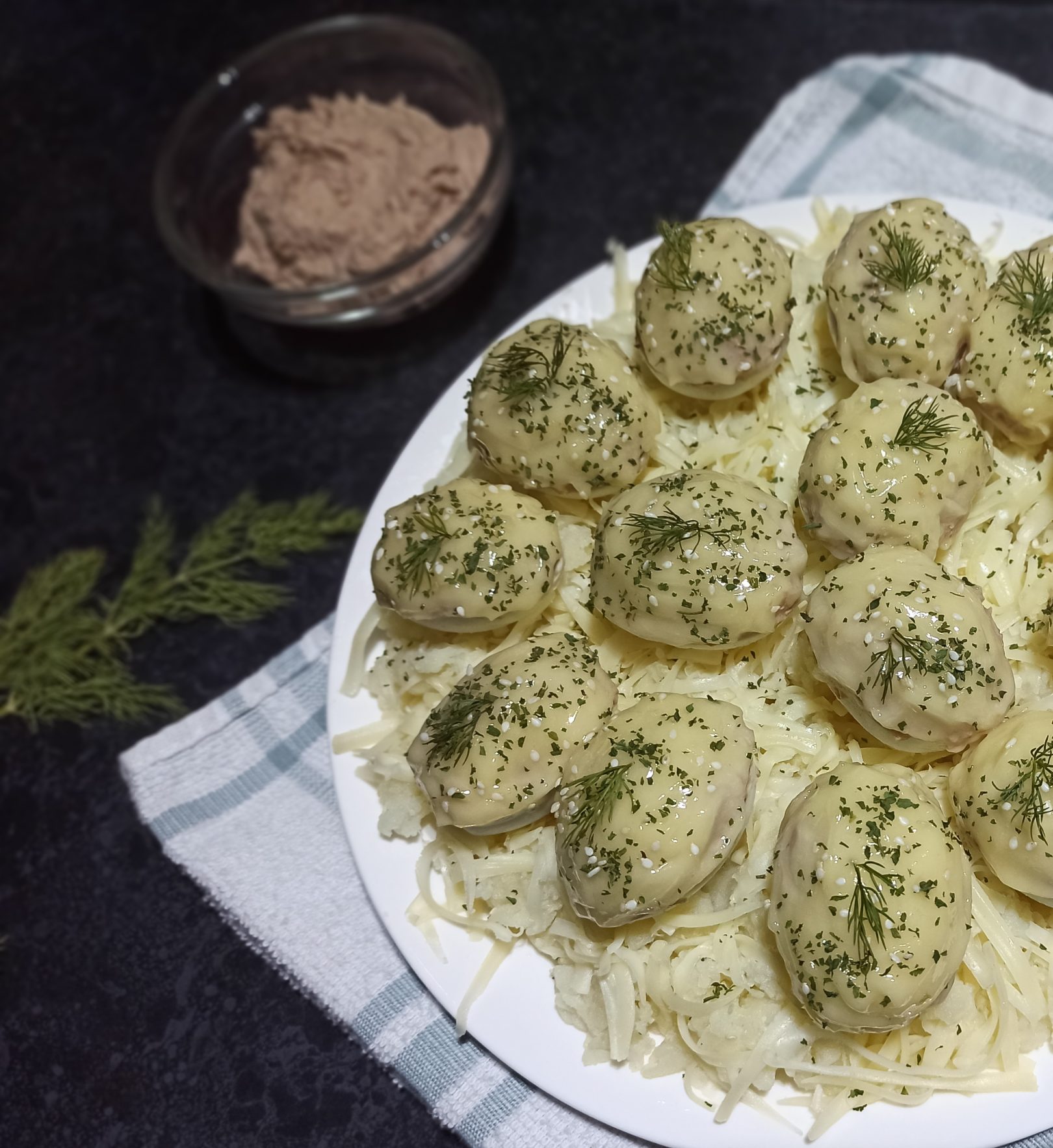 Ouă umplute Ouă umplute