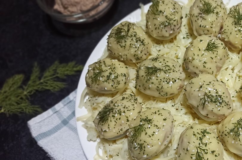 Ouă umplute Ouă umplute